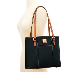 Beautiful Dooney and Bourke pebbled leather bag